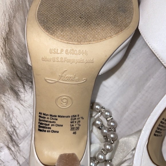 💥3 Inch White Gorgeous Ladies Heels 👠 - Picture 4 of 9